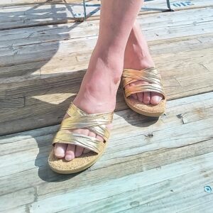 Sandales compensées dorées taille 36 "ribelle e dolce"
